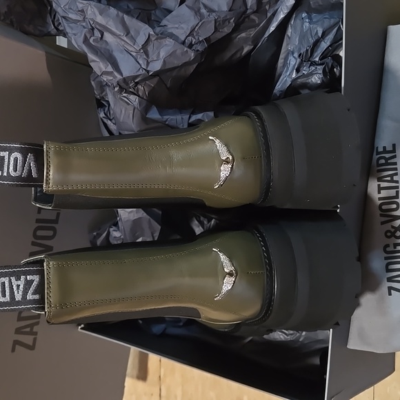 NWT Zadig and & Voltaire Ride Semy Shiny Chelsea Platform Boots Silver Wings - Picture 7 of 15